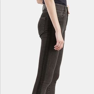 Levi’s 721 High-Rise skinny ankle side stripe jean